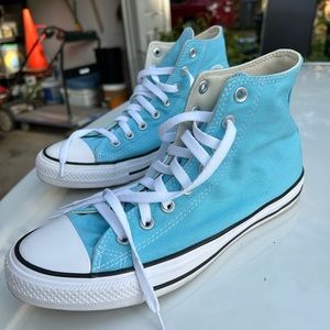 Converse Chuck Taylor High-Tops